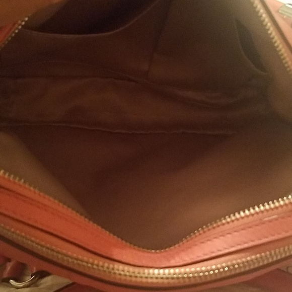 Handbag - Picture 6 of 8